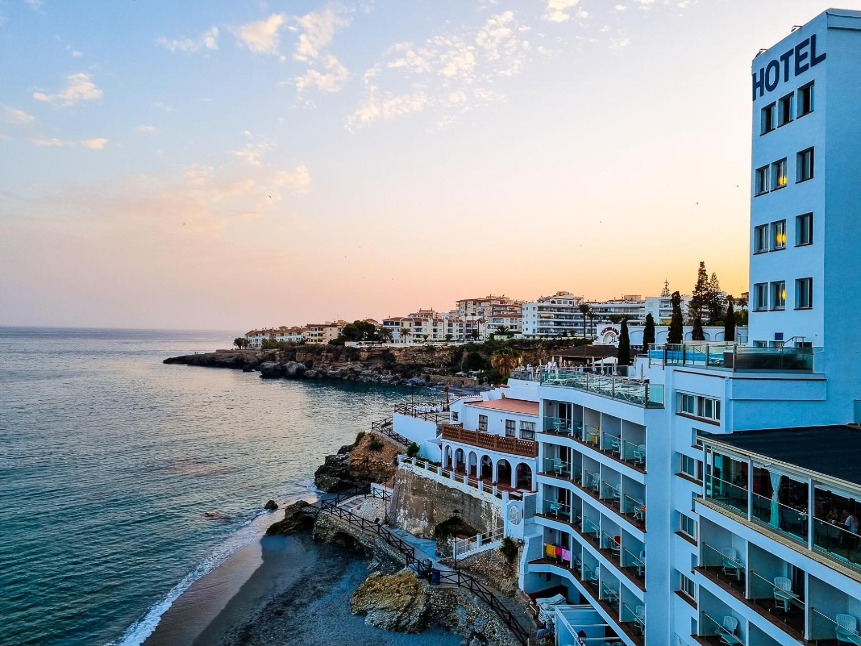 Deluxe House With Roof Terrace And Pool * Nerja